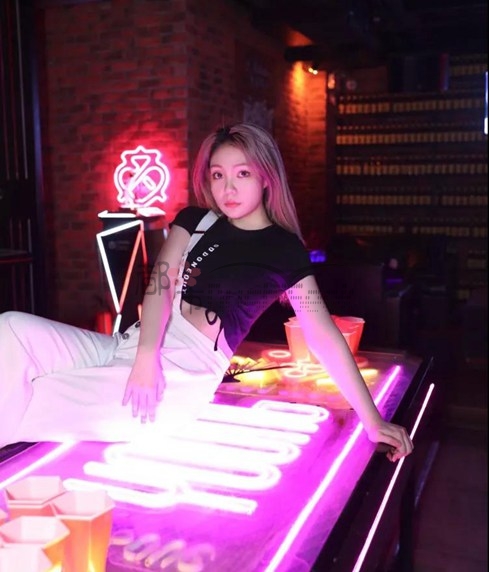 从此开始杭州夜生活模式--YOUNG Bar- Store漾酒吧