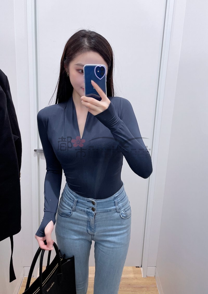 修身收腰弹性大，深V领口显X大！这才是YYDS！—都市Seek养生spa网推荐