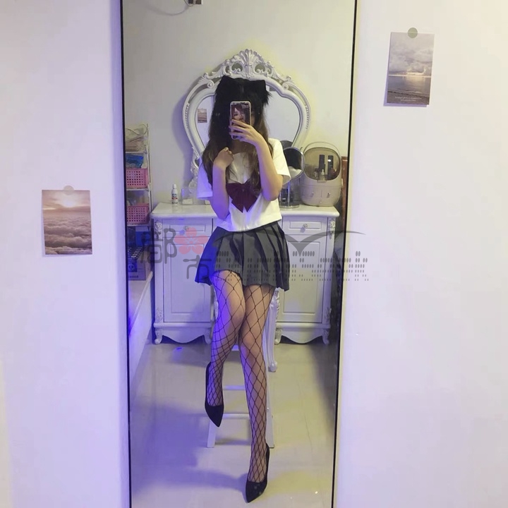 每个男士都幻想有踩着一双小高跟儿的女朋友给你全身放松?—都市Seek按摩spa网推荐