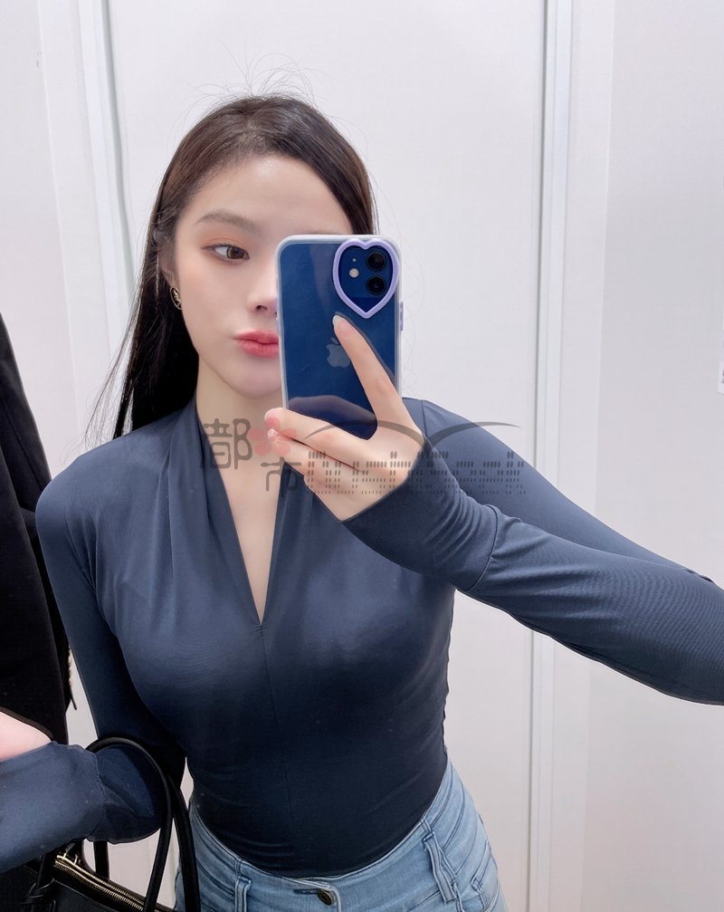 修身收腰弹性大，深V领口显X大！这才是YYDS！—都市Seek养生spa网推荐