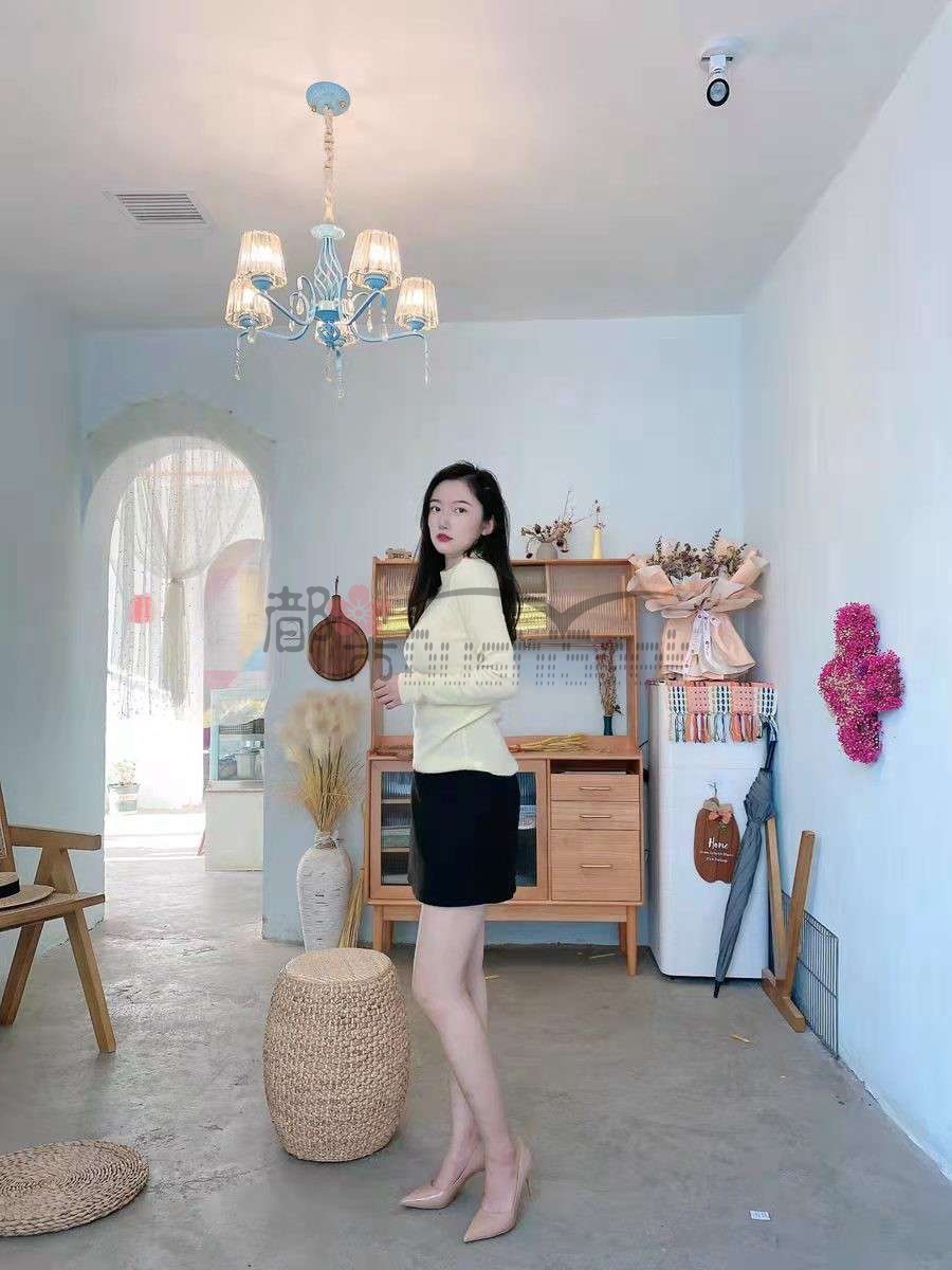 尖头裸色高跟鞋，高冷女神必备的性感妖娆神器！—都市Seek按摩spa网推荐