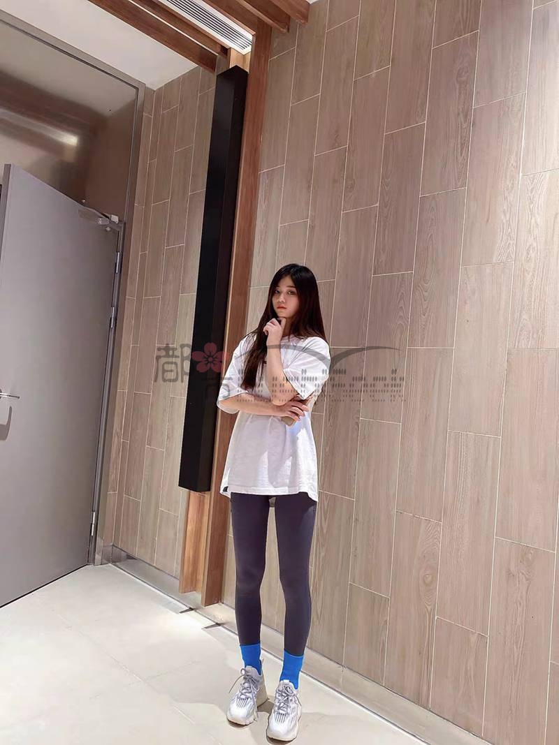 OOTD丨氧气女孩的运动spa日常，紧致贴身热舞无感鲨鱼裤—都市Seek养生网推荐