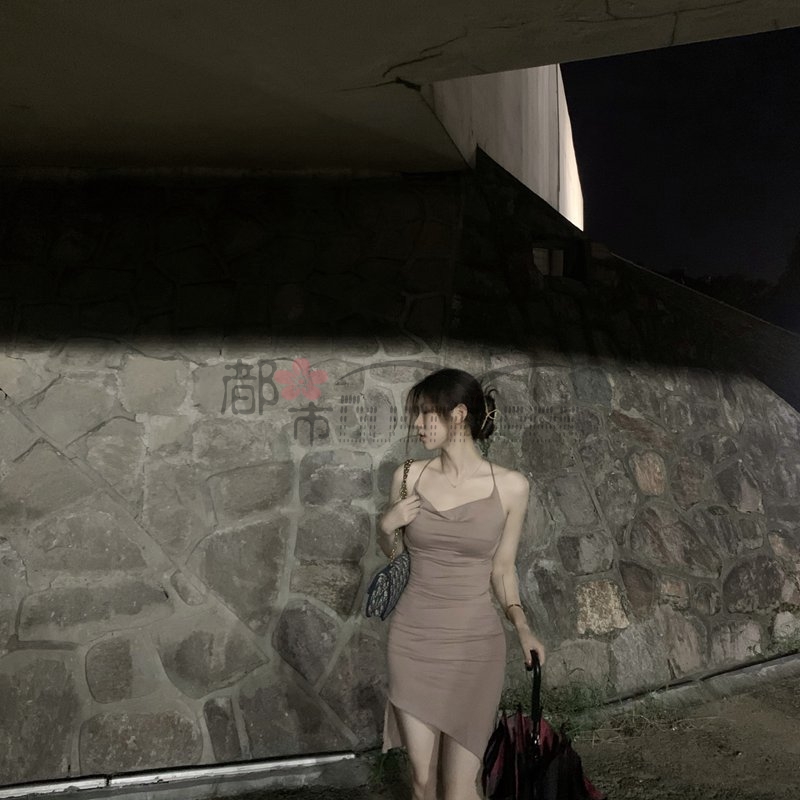 OOTD丨都市Seek养生spa网推荐—让你身边男性LSP们哇塞的超A小众吊带