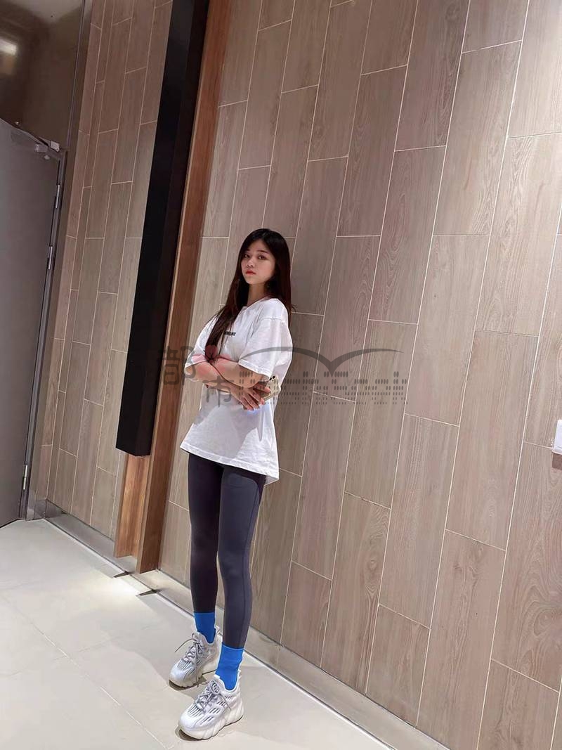 OOTD丨氧气女孩的运动spa日常，紧致贴身热舞无感鲨鱼裤—都市Seek养生网推荐