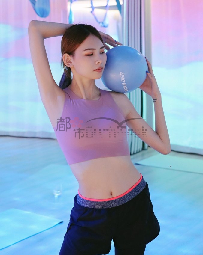 北苑养生保健的空中瑜伽运动--静想空中瑜伽(北苑店)