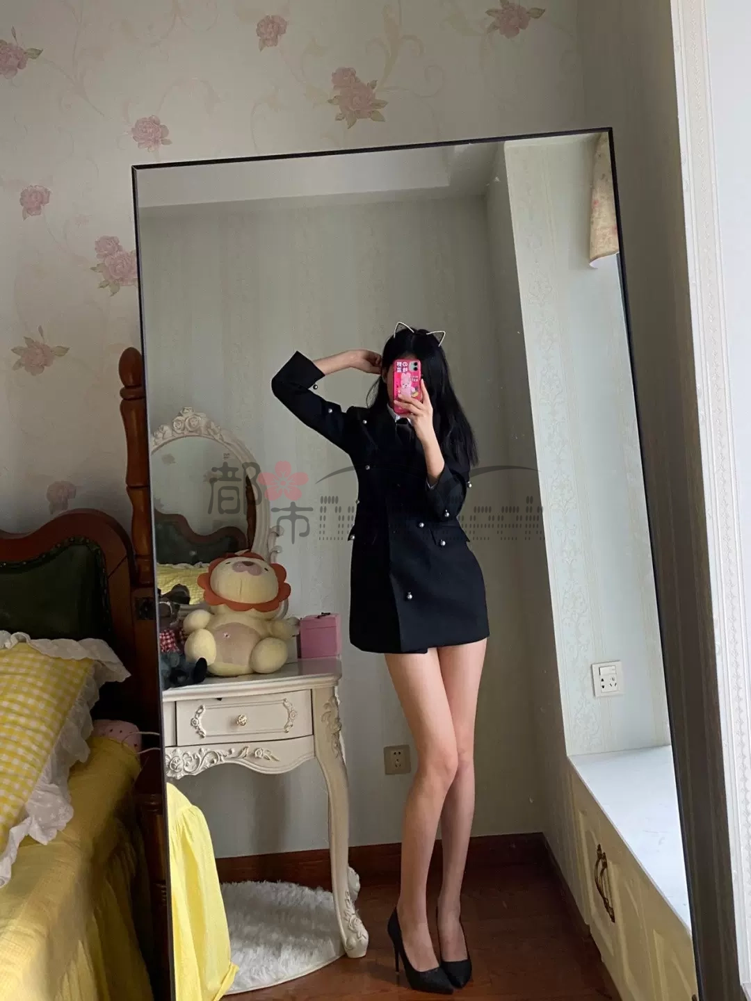 都市Seek养生网推荐—处男杀手高跟鞋,红底朝天!法力无边!插图11 都市Seek养生网推荐—处男杀手高跟鞋,红底朝天!法力无边!