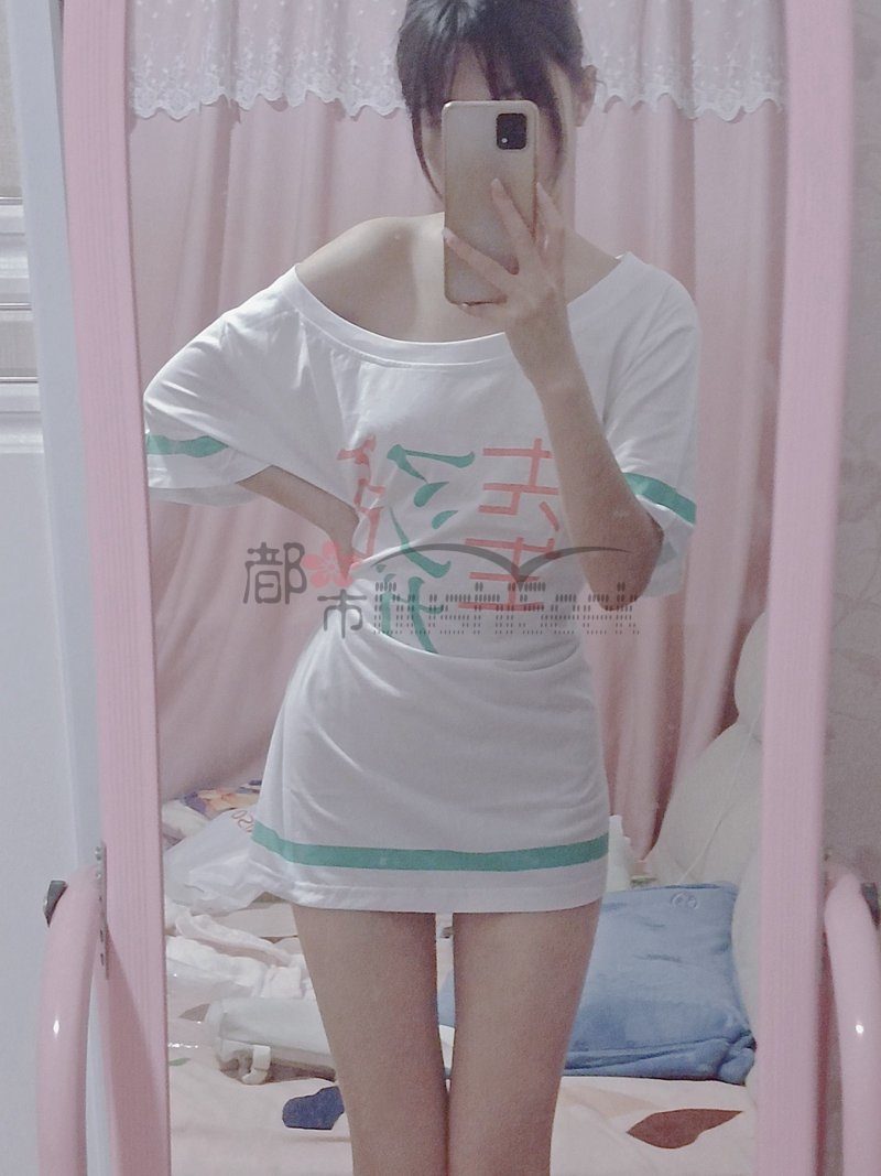 都市Seek杭州个人家庭式推荐—重度男友顺从COS羞耻play，埃罗芒阿老师和泉纱雾同款裸穿大白T