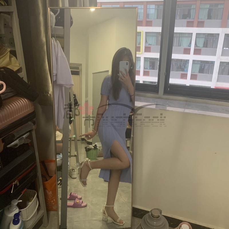 肤白貌美大长腿蓝色开叉针织连衣裙，开启白嫖学弟早餐之路—都市Seek杭州丝袜网推荐