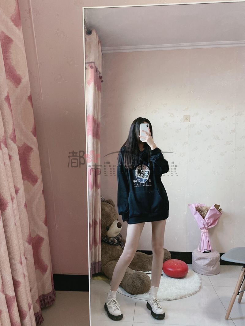 OTTD丨黑丝配卫衣,yyds!让你心机C位出道—都市Seek杭州养生网推荐插图4 OTTD丨黑丝配卫衣,yyds!让你心机C位出道—都市Seek杭州养生网推荐