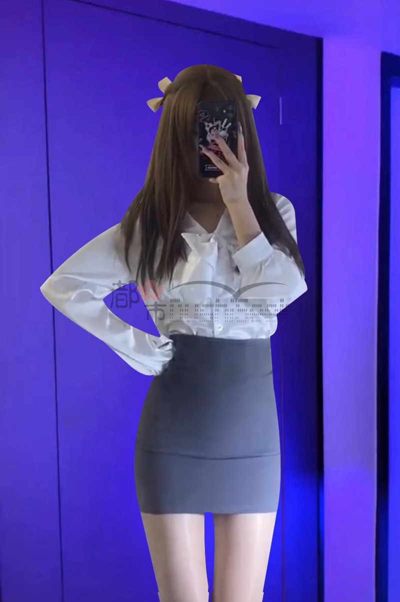 OTTD丨又纯又欲的灰色紧身包臀裙，让你在办公室独领风骚！—都市Seek个人按摩网推荐