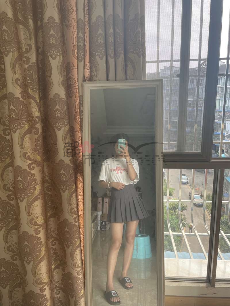 都市Seek杭州养生网推荐—可甜可咸学院风灰色百褶裙，穿出你的翘臀长腿！