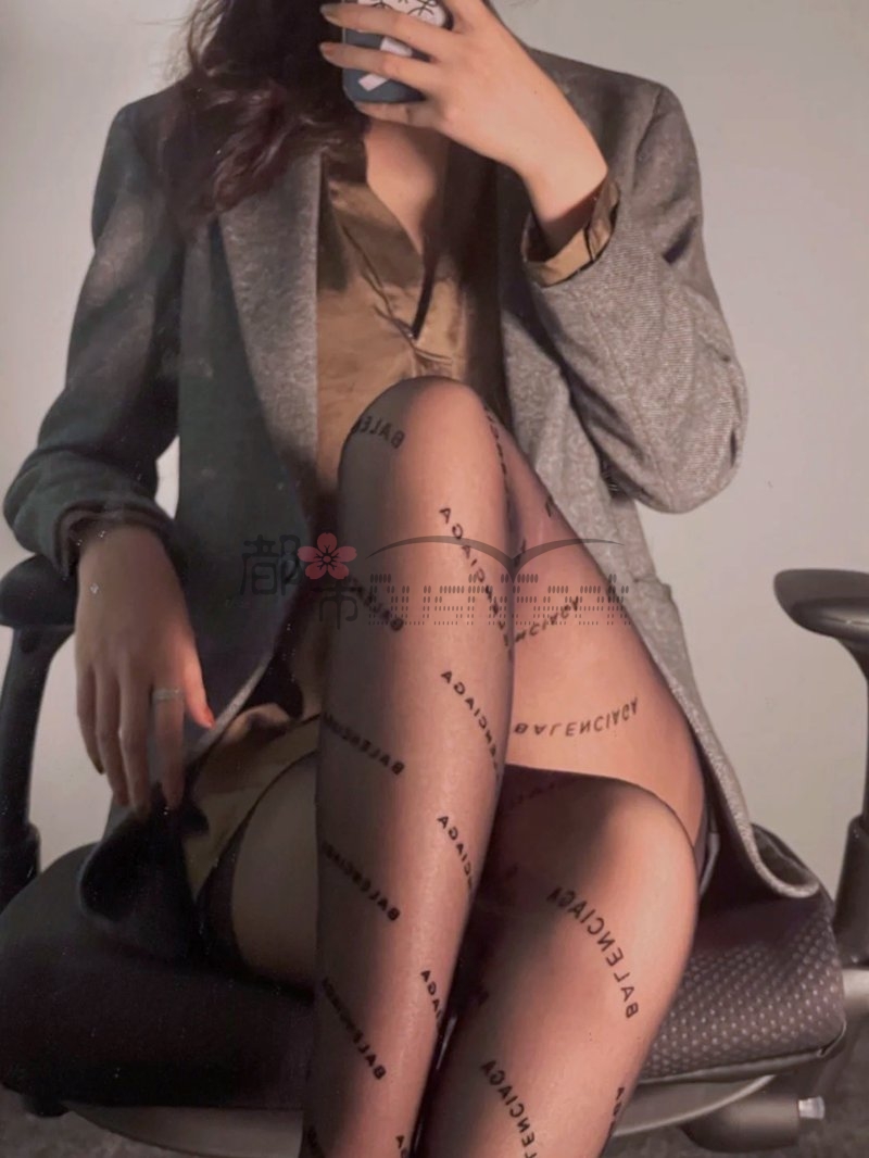 穿上巴黎世家去上班，扰乱他们的心智，卷死他们！—都市Seek杭州个人家庭式推荐