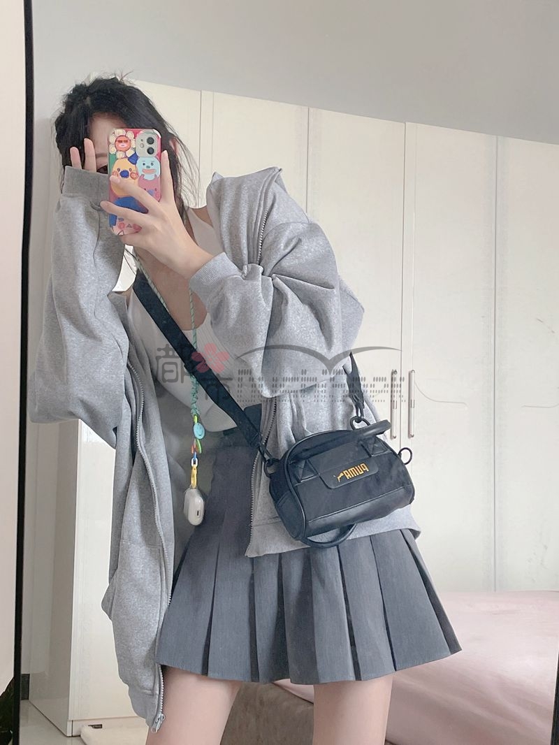 都市Seek杭州养生网推荐—可甜可咸学院风灰色百褶裙，穿出你的翘臀长腿！