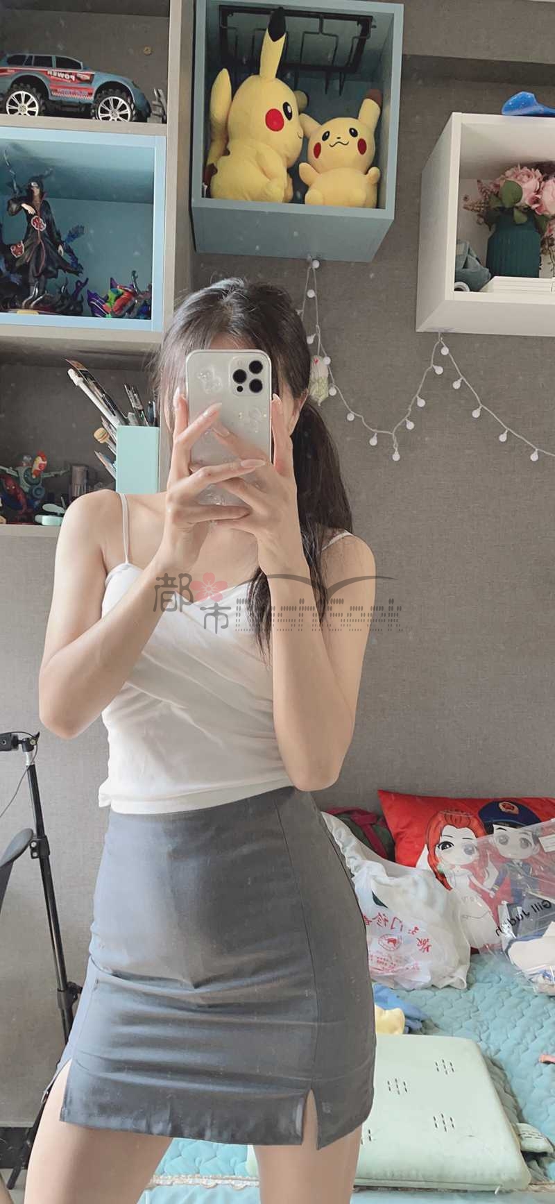 OTTD丨又纯又欲的灰色紧身包臀裙，让你在办公室独领风骚！—都市Seek个人按摩网推荐