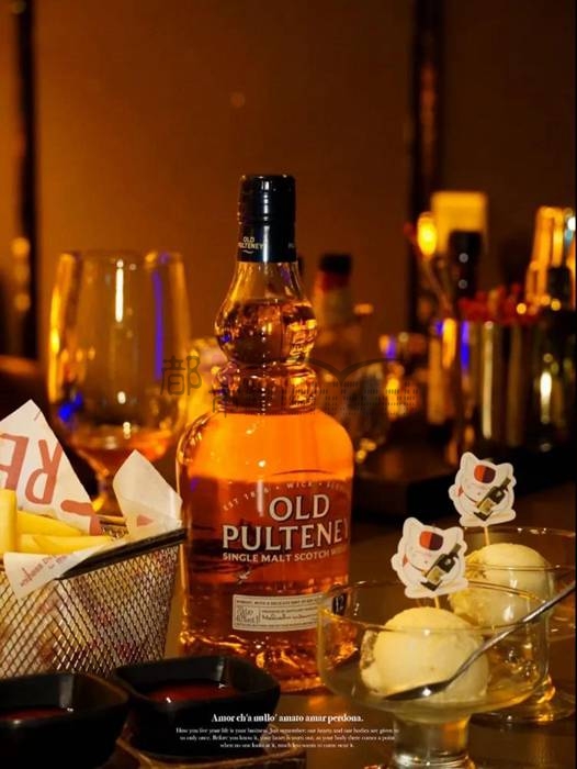 超有调性的杭州养生保健暗黑系清吧–一叶知秋Whisky&Cocktail Bar(青年路店)插图 超有调性的杭州养生保健暗黑系清吧--一叶知秋Whisky&Cocktail Bar(青年路店)