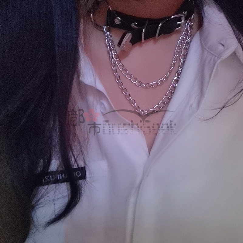 都市Seek杭州个人按摩推荐--少女欲罢不能的自我满足，ins暗黑系小心机项圈！