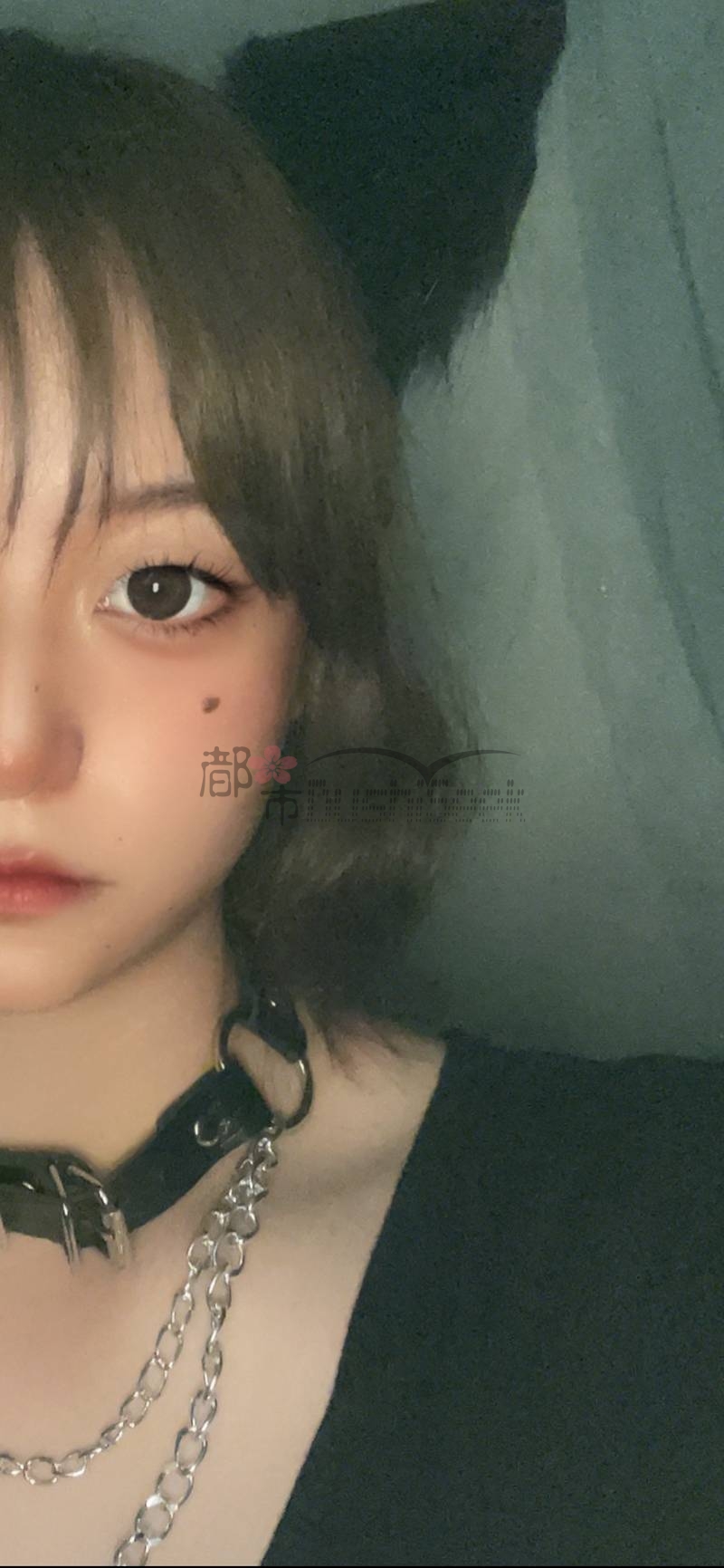 都市Seek杭州个人按摩推荐--少女欲罢不能的自我满足，ins暗黑系小心机项圈！