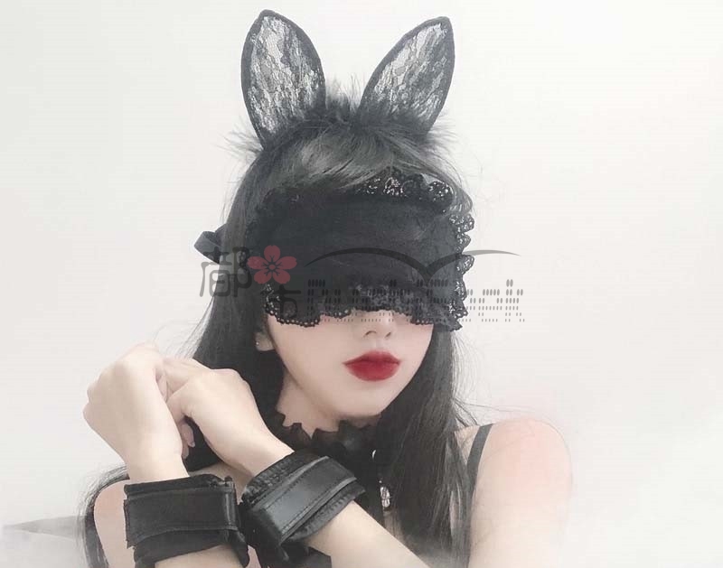 我承认我戴上之后456啦，嫩粉蕾丝眼罩手环—都市Seek杭州丝袜网推荐