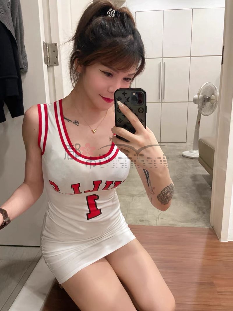 oversise封印不住的完美身材，快让你男朋友来玩球啦！—都市Seek杭州养生spa网推荐插图