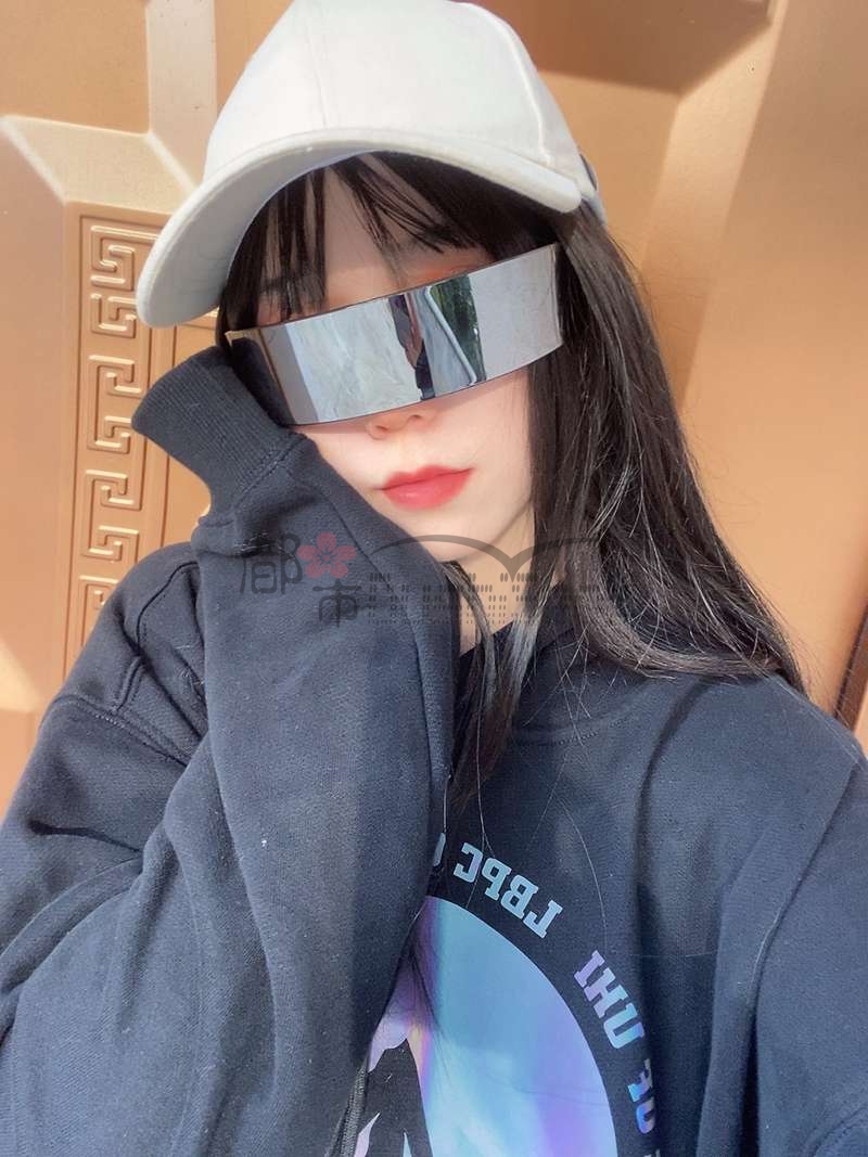 都市Seek杭州养生网推荐—ins风超酷未来科技网红眼镜，让你怎么看怎么美怎么拍怎么SA哦~