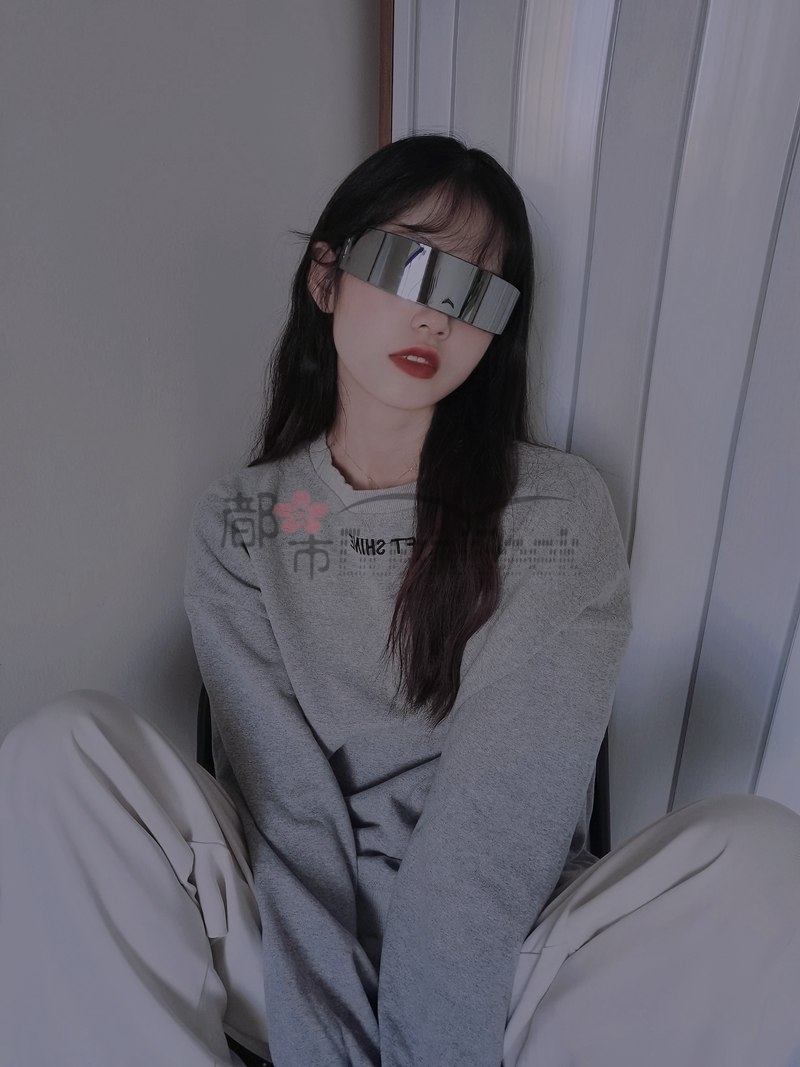 都市Seek杭州养生网推荐—ins风超酷未来科技网红眼镜，让你怎么看怎么美怎么拍怎么SA哦~