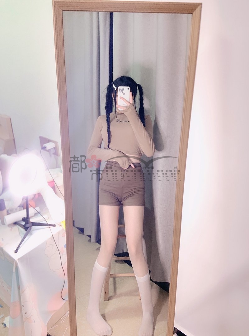 OOTD丨这不是一见钟情，是我那天短裤太勒！—都市seek杭州养生会馆