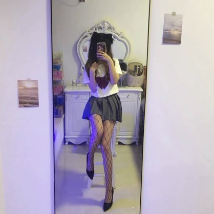 每个男士都幻想有踩着一双小高跟儿的女朋友给你全身放松?—都市Seek按摩spa网推荐