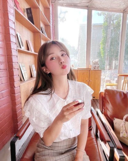 藏在杭州家庭式阁楼上洒满阳光的–晴咖啡(塑三店)