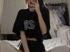 OOTD丨下边穿不穿都没区别的神仙百搭T恤，你让人看到就能起飞的样子真的很迷人~—都市seek杭州个人按摩网