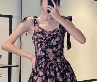 OOTD丨众里寻他,超短碎花裙才是yyds!直接让你Get点飞起!!—都市seek杭州养生推荐